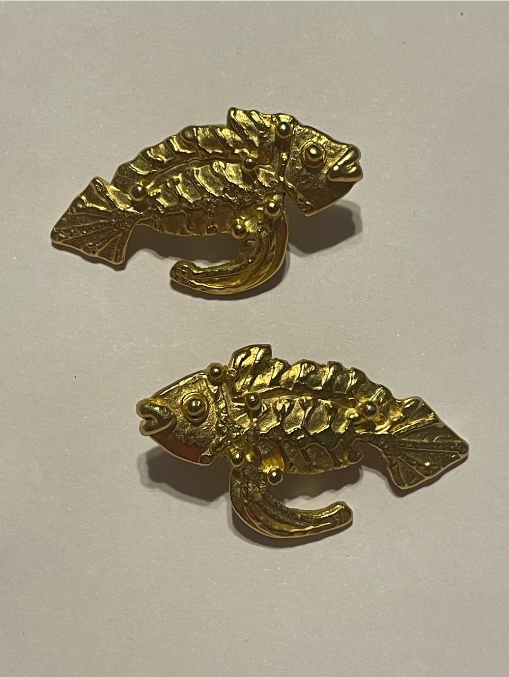 Vintage Gold Tone Made In USA Fish Pierced Statement Earrings #9199